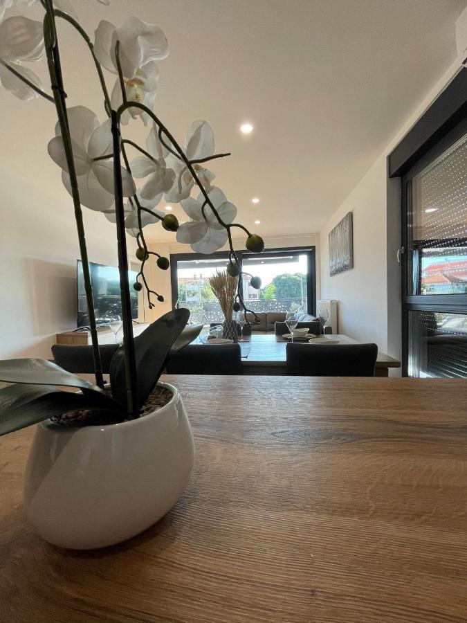 Allure Apartments Zadar Bagian luar foto